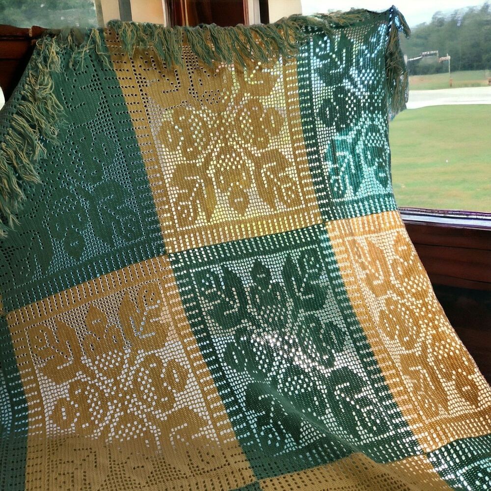 Vintage Bed Spread Coverlet Blanket Hand Crocheted Floral Cream Teal Full Size